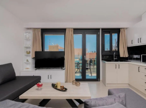 Ervin s Downtown Apartment - Ervin s Downtown Apartment