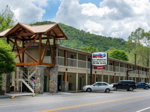 River's Edge Motel