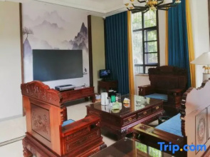 Xinyang Mountain B&B