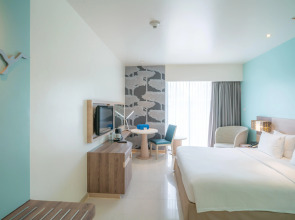 Holiday Inn Express Phuket Patong Beach Central by IHG