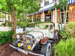 Gale South Beach, Curio Collection by Hilton