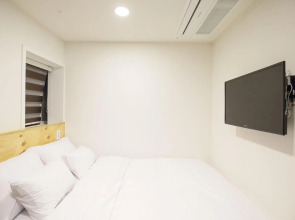 Step Inn Myeongdong 2 - Hostel