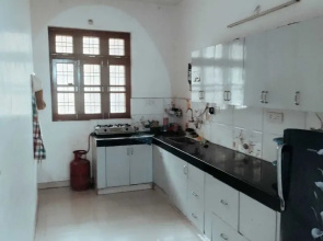 Spacious Peaceful Apartment for Two Families in Lucknow