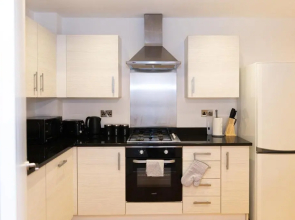 New & Spacious & Contractors & Leisure & Free Parking