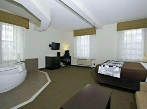 Sleep Inn & Suites Downtown Inner Harbor