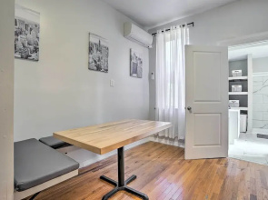 Updated Bayonne Townhome ~ 11 Mi to Nyc!