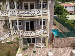 Topaz Apartment Villa - Mountain View