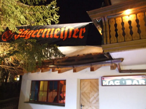 Hotel Mira