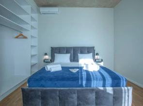 2BR apartment with 2 balconies in heart of the city