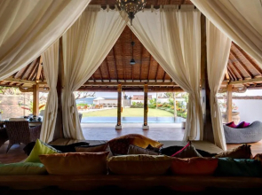 Aventus Luxury Beachfront Villa Gianyar