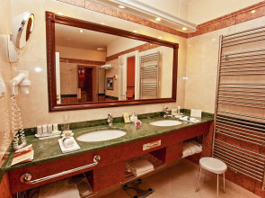 CARLSBAD PLAZA Medical Spa & Wellness hotel