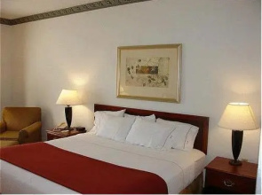 Best Western Plus Madisonville Inn