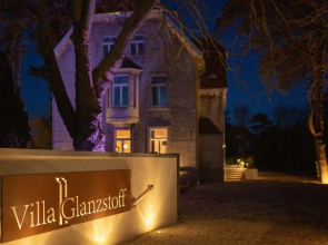 Villa Glanzstoff