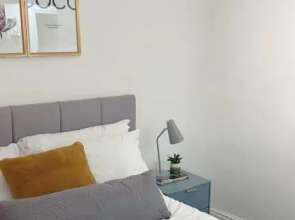Aura Apartments by CityNest2