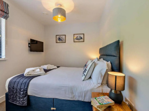 6 Middlecombe - Luxury Apartment at Byron Woolacombe, only 4 minute walk to Woolacombe Beach!