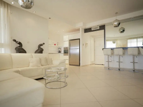 MAMAD - Red Sea View Apartment by Sea N' Rent