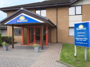 Days Inn by Wyndham Hamilton