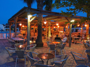 Golden Coast Hotel & Bungalows - All Inclusive