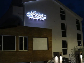 Hotel Maksim