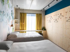 Moloko Hotel