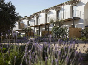 Hotel Mas Lazuli