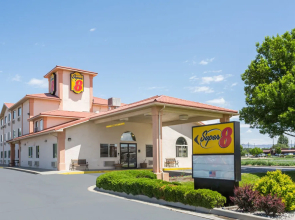 Super 8 Fruita