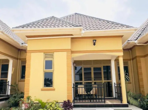 Zotel leisure courts kisigula