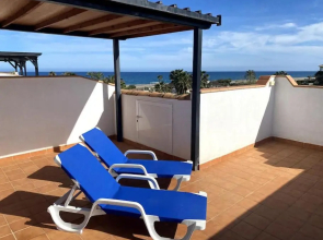 Ático en 1º línea con impresionantes vistas al mar