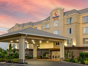Comfort Suites Near Universal Orlando Resort