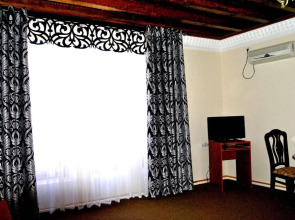 Гостиница «Зиё-бахш»