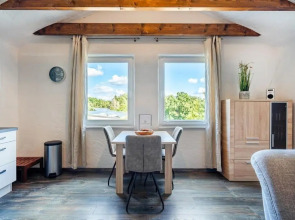 Nr 5 Bernuthsfeld mit Loggia