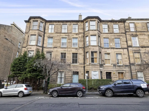 JOIVY 5 Bedroom Apt Near Meadows & George Square