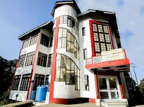 Hotel Himgiri