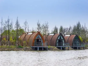 Guli Hongdou Resort • Lake Lodge