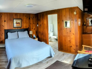 Riverside Motel
