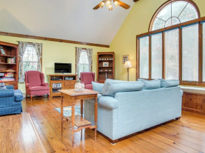 3 Mi to Beaches & Golfing: Family Gem in Cotuit
