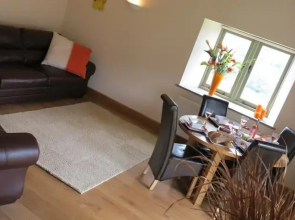 Hopeend Holidays Cottage