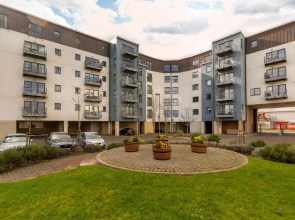 411 - Corinthian Quay Apartment