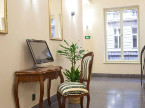 Merchant's Avenue Hotel