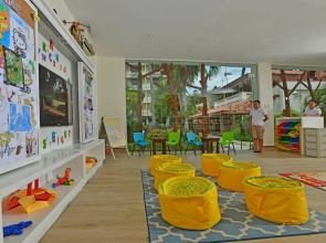 Costabella Tropical Beach Hotel