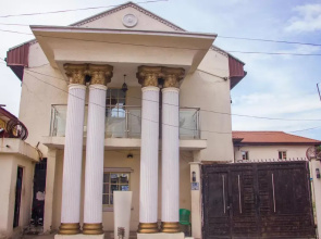 DV8 Hotel