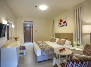 Aquamare Beach Hotel & Spa