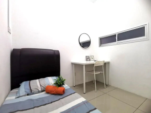 PV21 Setapak, Wangsamaju, Melawati- Room Only