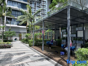Grand Medini -- Legoland & WIFI & Studio 1B 2pax by Cowidea