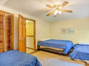 Pet-friendly Gilford Home: 3 Mi to Gunstock & Lake