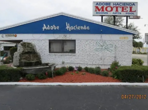 Hollywood Gardens Inn & Suites