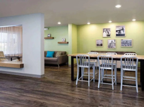 WoodSpring Suites Buford near Mall of Georgia-Lake Lanier