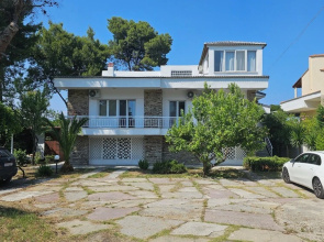 Villa Mare Azul - Luxury Beachfront Retreat in Hanioti, Halkidiki, Greece