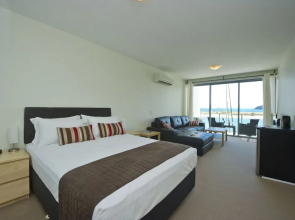 Blue on Blue Apartment 812