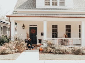 The SoFay Farmhouse - 1 Mile From U of A - Luxury Amenities